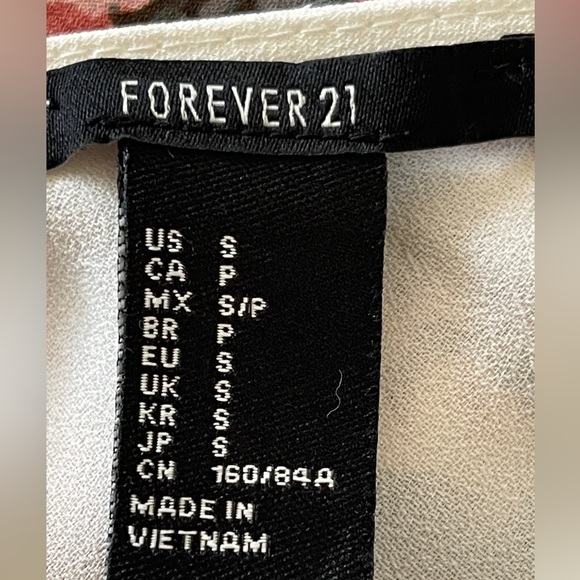 Forever 21 Women’s Sleeveless V Neck Tank Top Floral Print - Picture 8 of 9